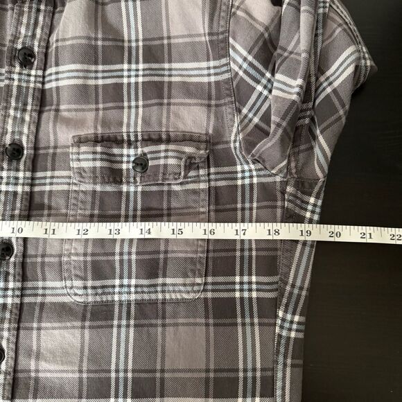 J Crew Flannel Shirt Mens Sz S Gray Plaid Slim Fit Button Up 100% Cotton Outdoor - Picture 8 of 9